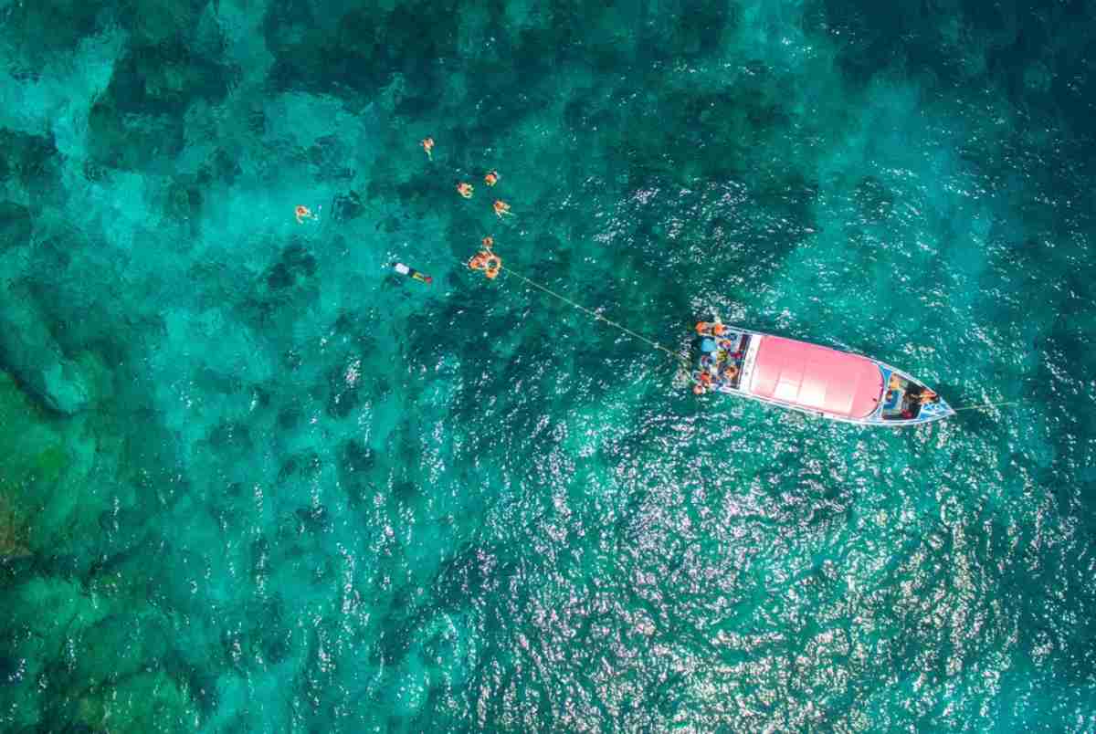 With a beautiful natural environment of azure sea and verdant hills, Phu Quoc is the perfect place for discovery.